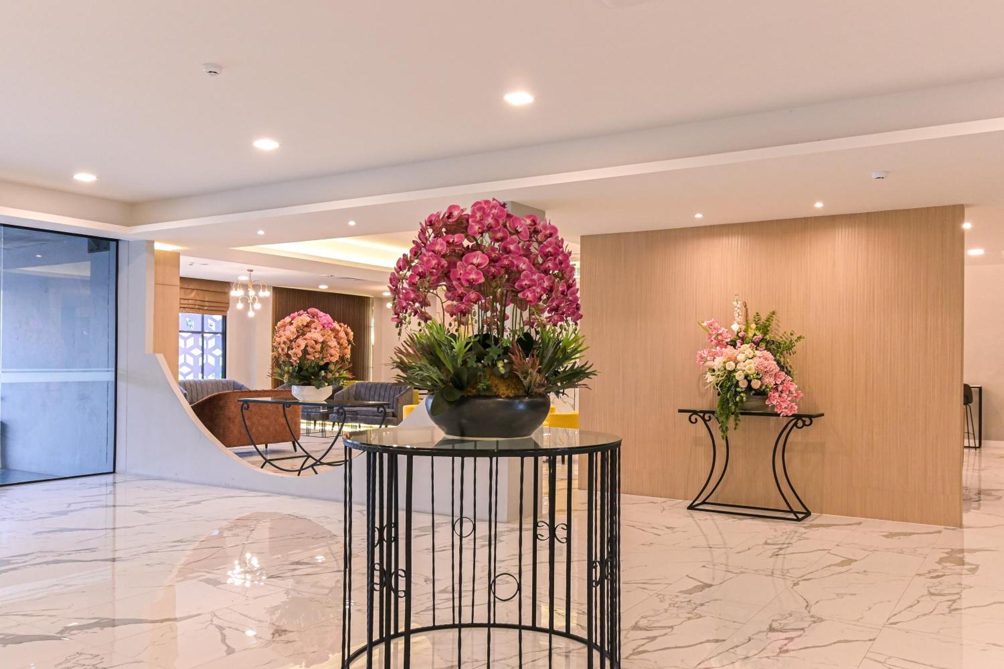 Shewin De Bangkok Hotel Ngoại thất bức ảnh