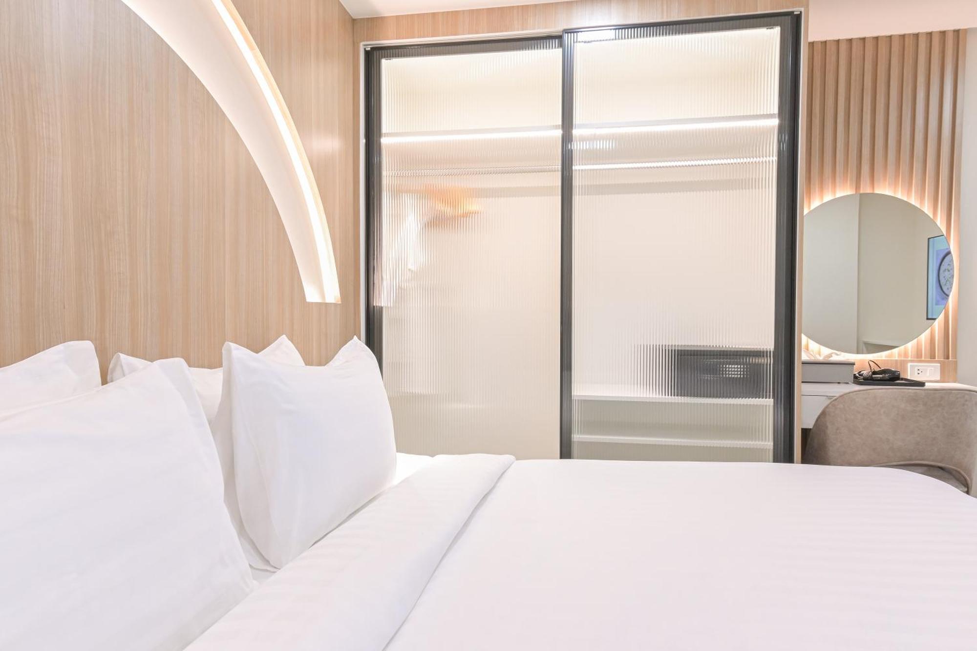 Shewin De Bangkok Hotel Ngoại thất bức ảnh