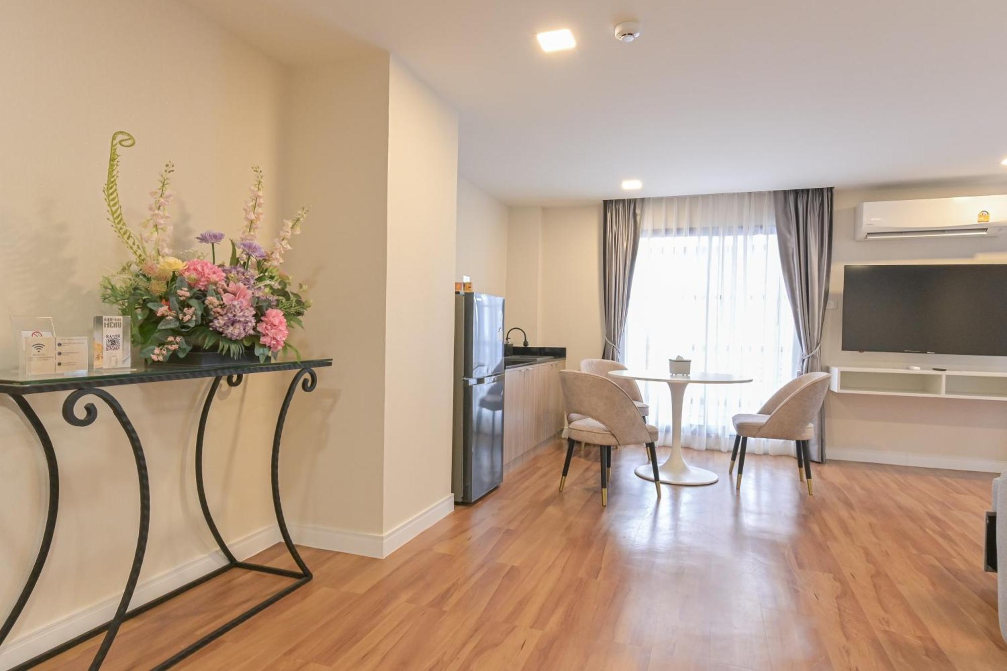 Shewin De Bangkok Hotel Ngoại thất bức ảnh